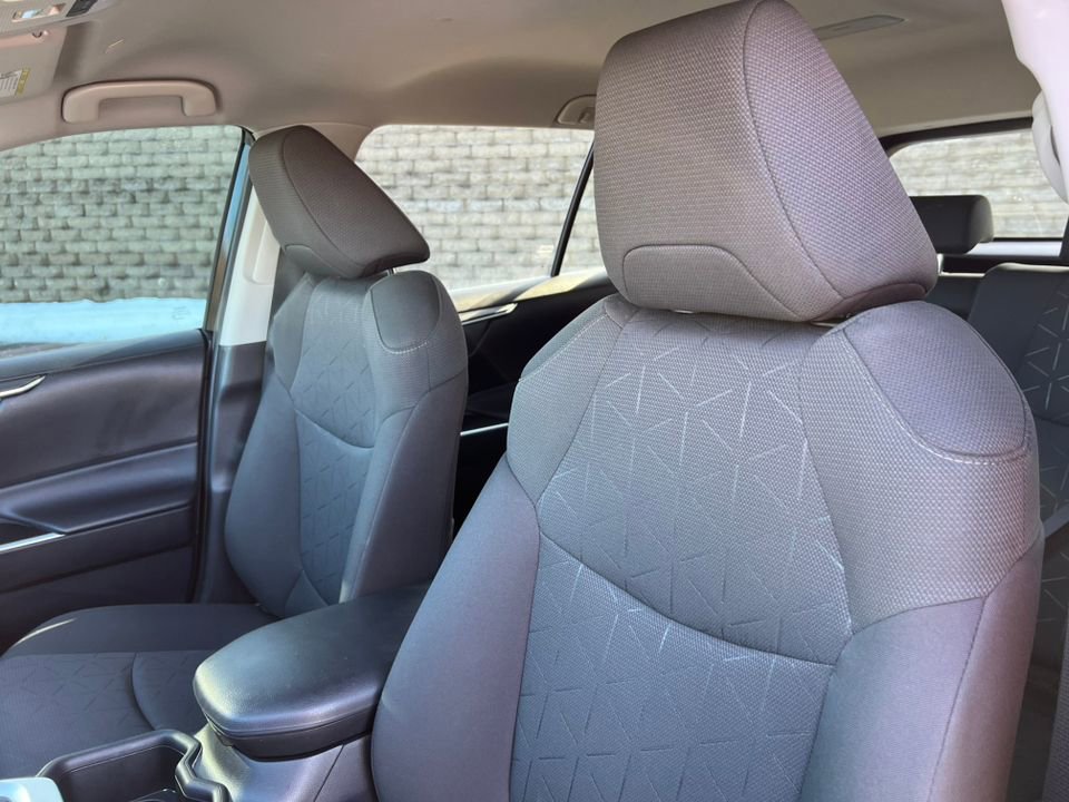 Used 2024 Toyota RAV4 XLE image 14