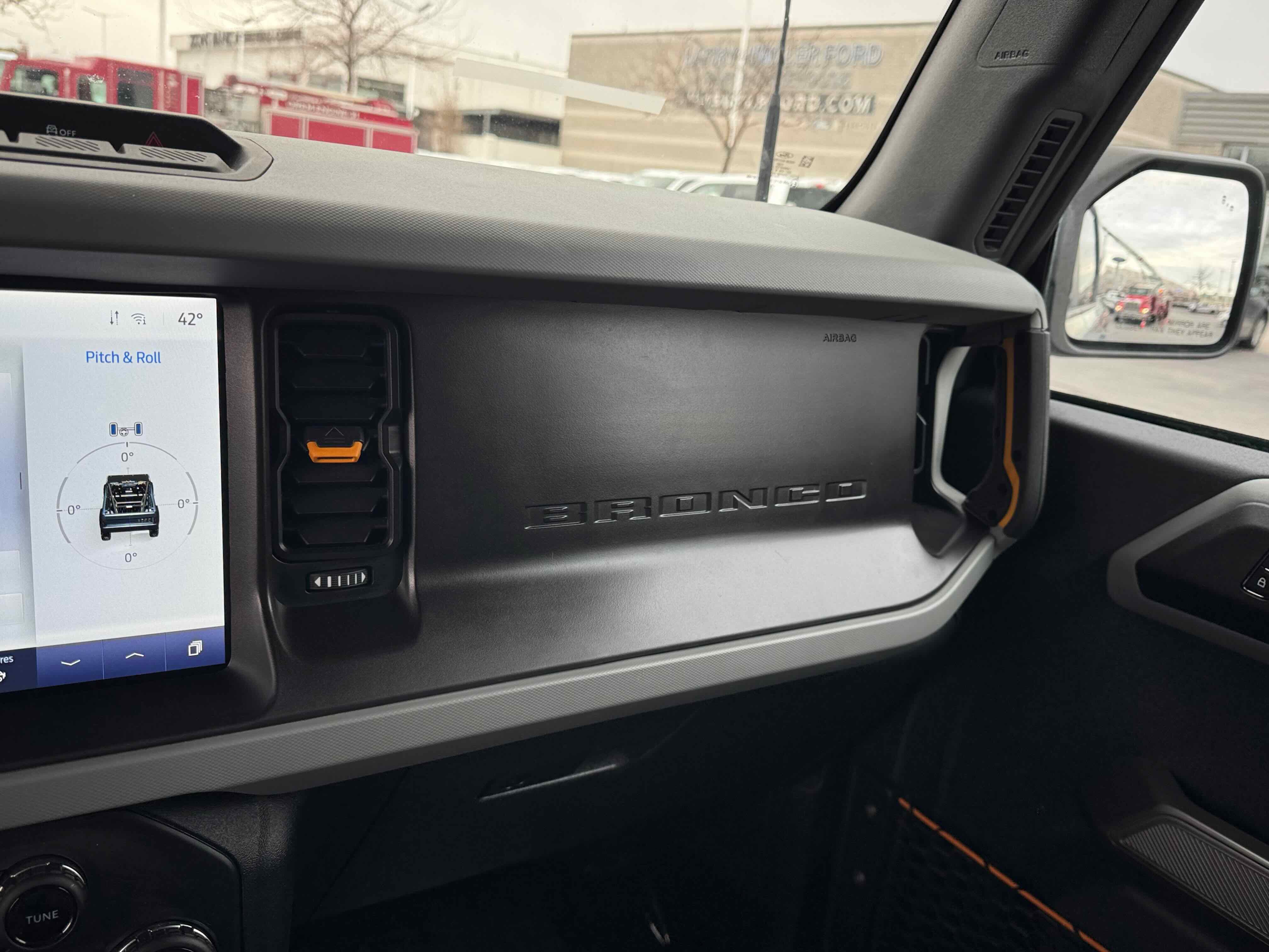 Certified 2023 Ford Bronco Badlands image 21