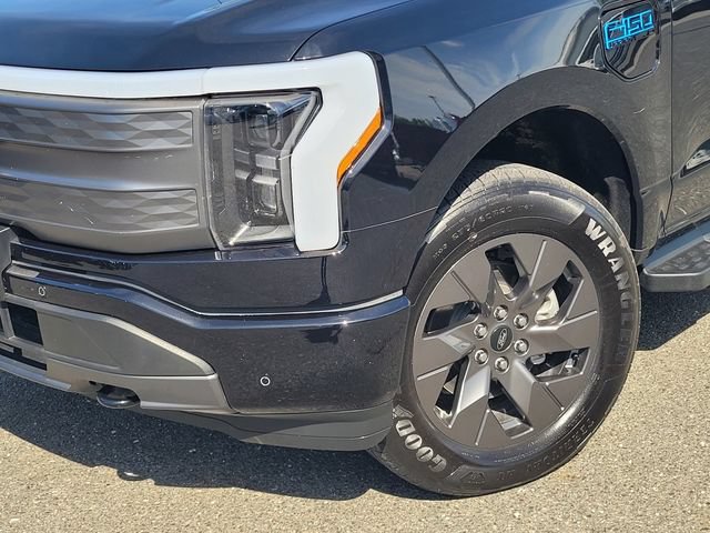 Certified 2024 Ford F150 Lightning Lariat AWD/4WD image 9