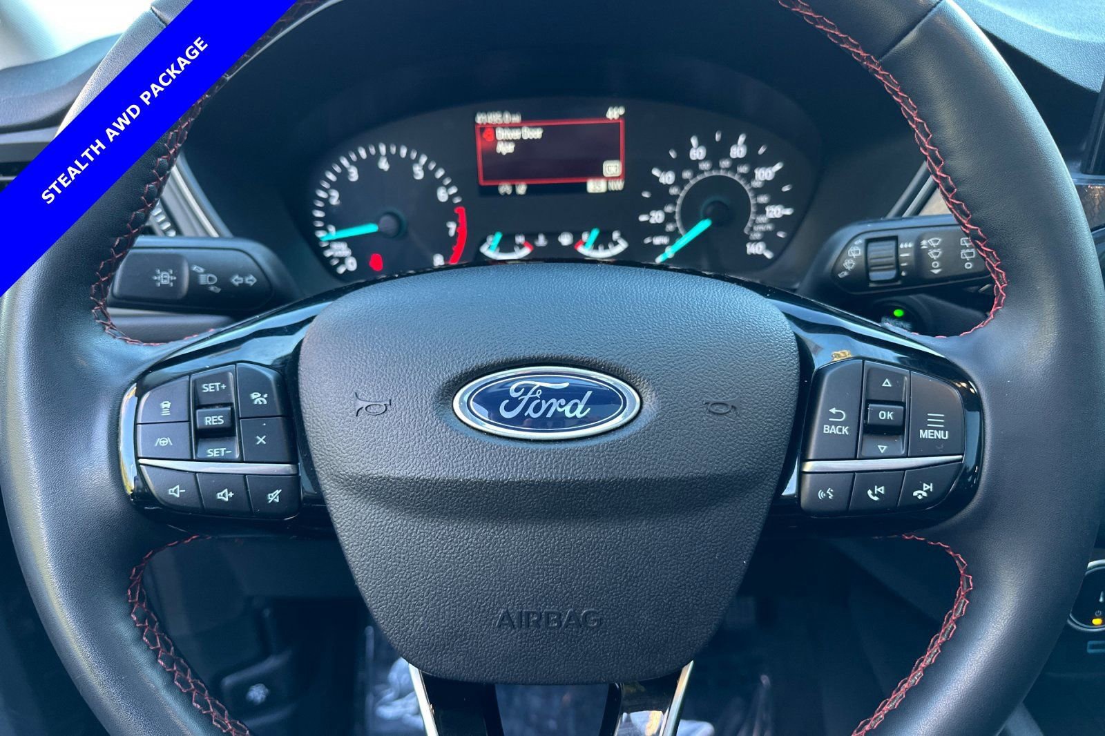 Certified 2022 Ford Escape SEL w/ SEL Stealth AWD Package image 24