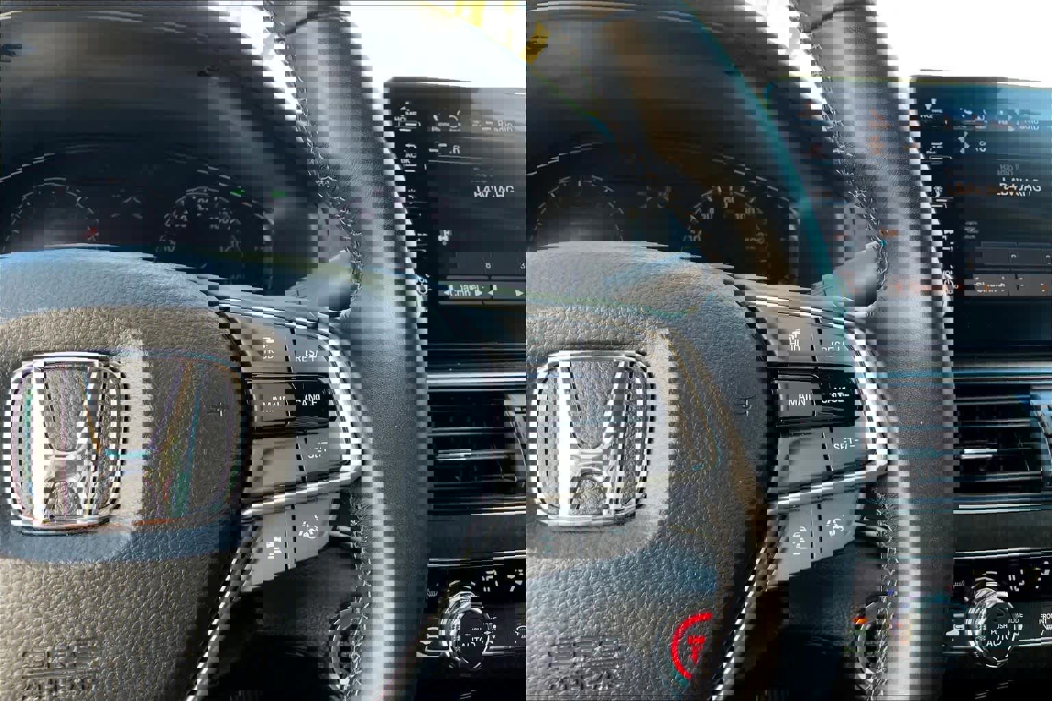 Used 2018 Honda Accord Touring image 24