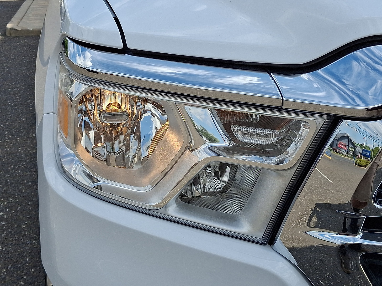 Used 2020 RAM 1500 Big Horn AWD/4WD image 9