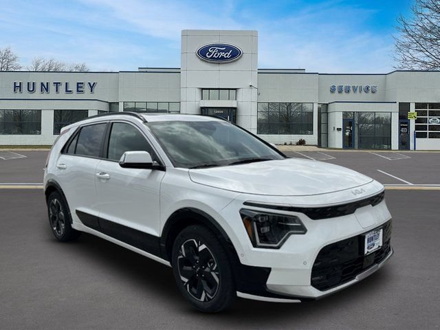 Used 2023 Kia Niro Wave w/ Wave Preserve Package FWD image 3