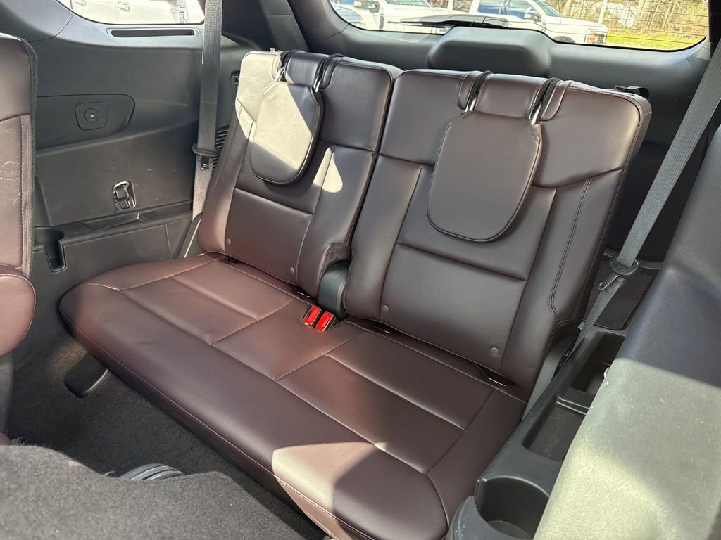 Certified 2025 Ford Explorer Platinum w/ Ultimate Package image 13