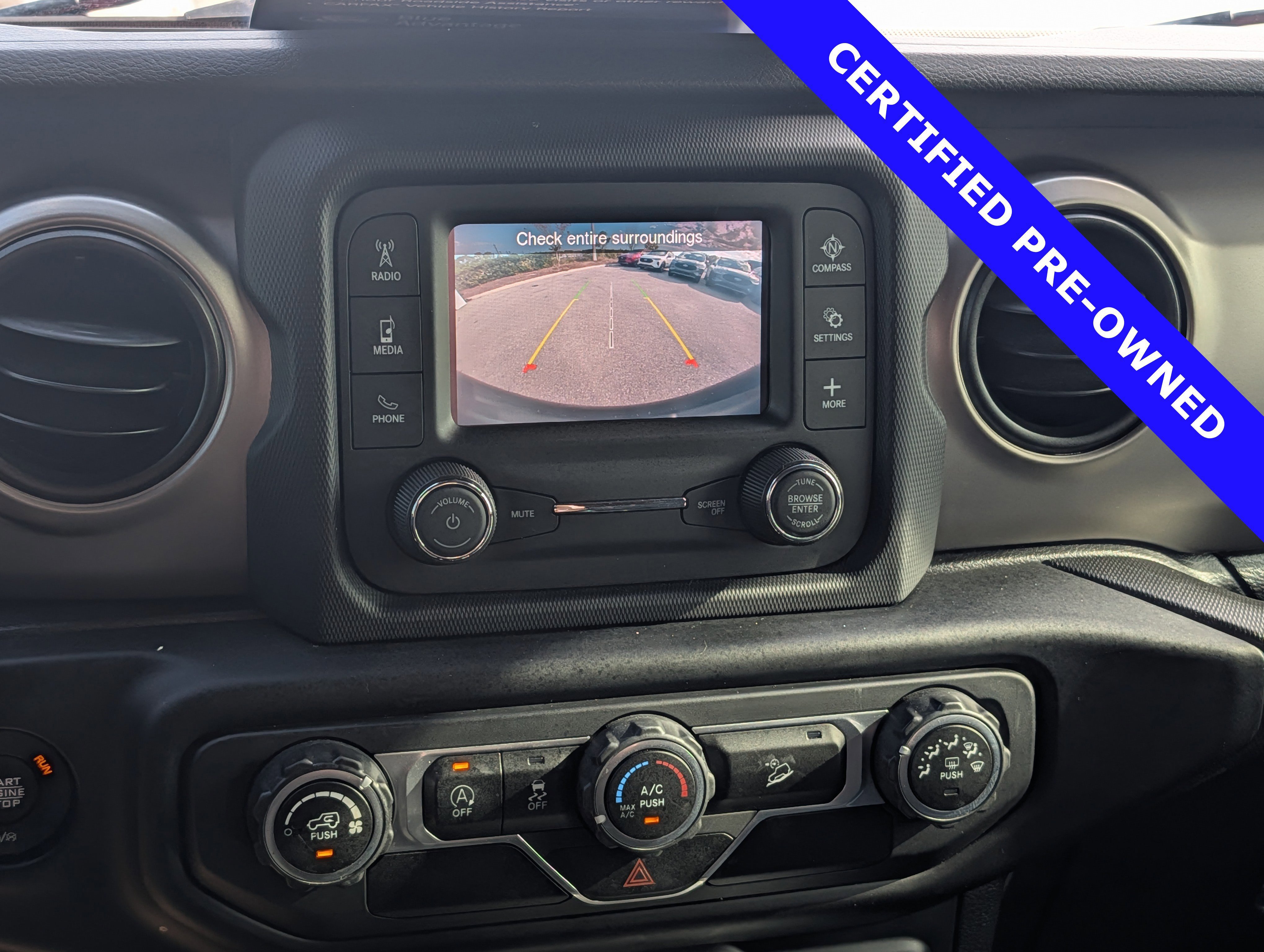 Used 2020 Jeep Wrangler Unlimited Sport S image 29