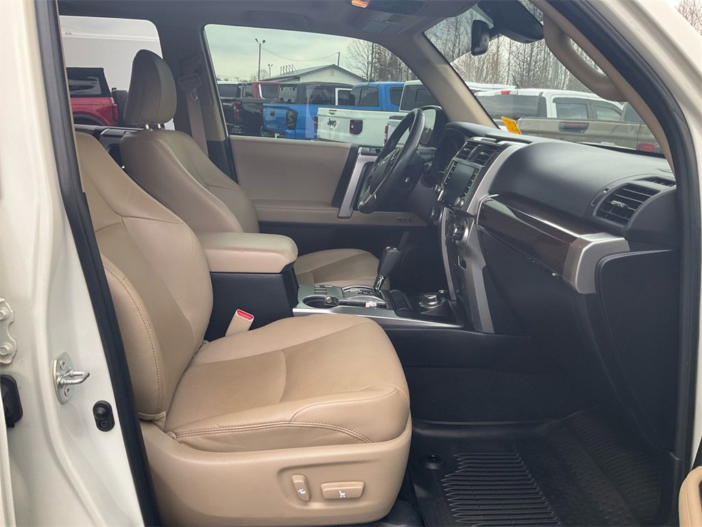 Used 2023 Toyota 4Runner Limited image 10