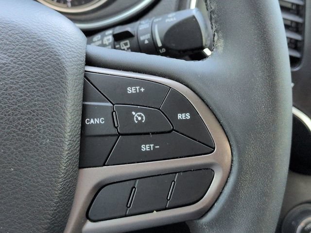 Used 2020 Jeep Cherokee Latitude Plus FWD image 25