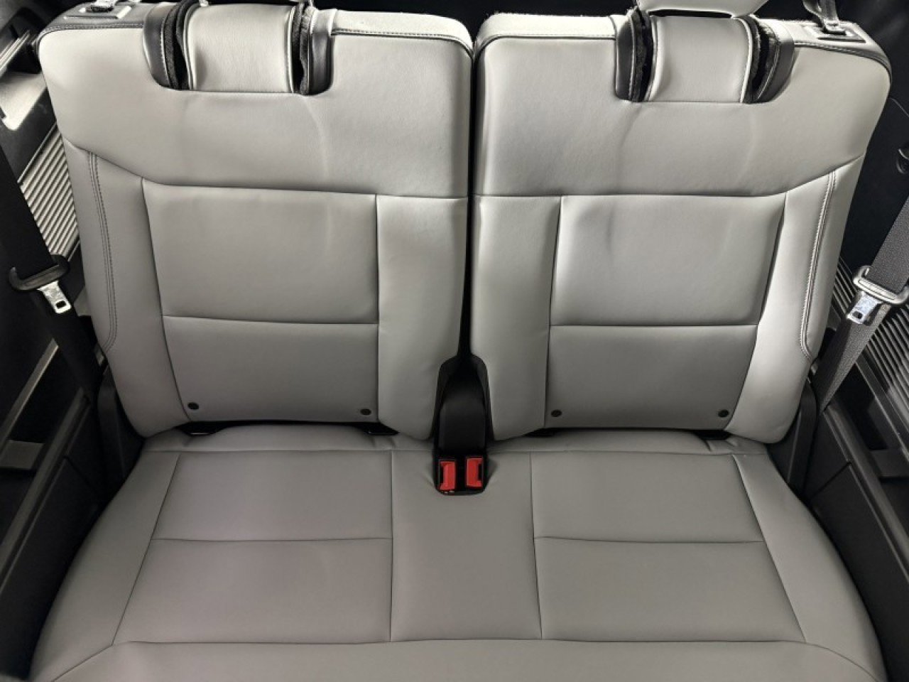 Certified 2021 Ford Explorer XLT w/ Equipment Group 202A image 12