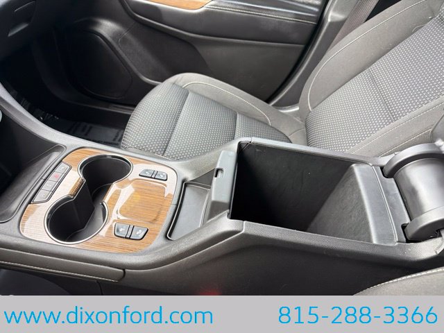 Used 2021 GMC Acadia SLE w/ Driver Convenience Package FWD image 14