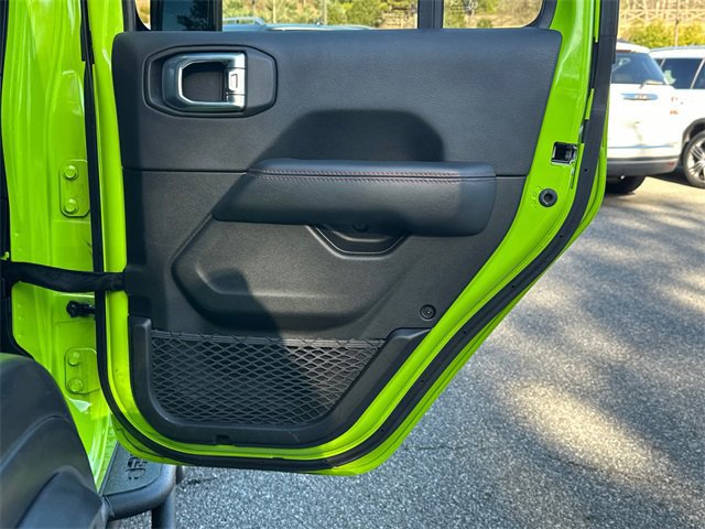 Used 2021 Jeep Wrangler Unlimited Rubicon w/ Xtreme Recon 35" Tire Package image 16