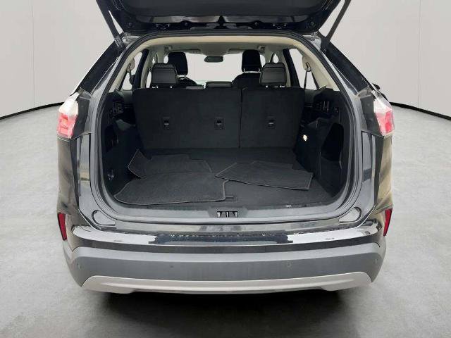 Certified 2022 Ford Edge SEL w/ Convenience Package AWD/4WD image 16