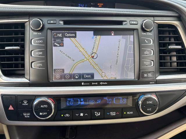 Used 2017 Toyota Highlander XLE image 26