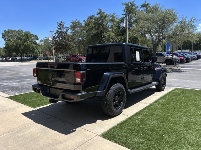 Used 2023 Jeep Gladiator Sport AWD/4WD image 7