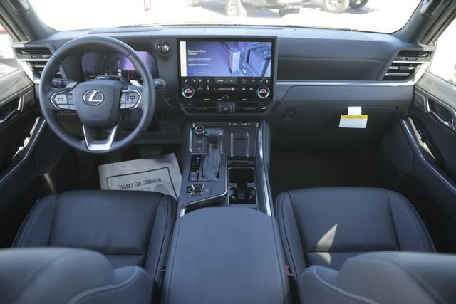 Used 2025 Lexus GX 550 w/ Cold Area Package image 21