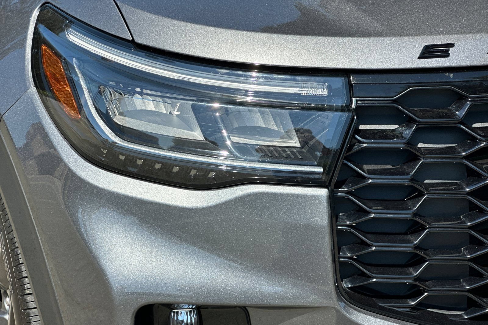 Certified 2025 Ford Explorer ST AWD/4WD image 50