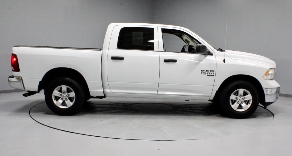 Used 2023 RAM 1500 Classic SLT w/ Electronics Group AWD/4WD image 4