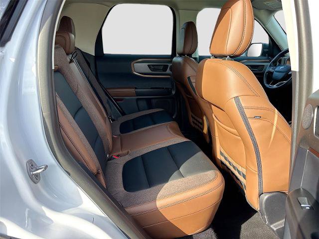 Certified 2025 Ford Bronco Sport Outer Banks w/ Outer Banks Tech Package+ AWD/4WD image 30