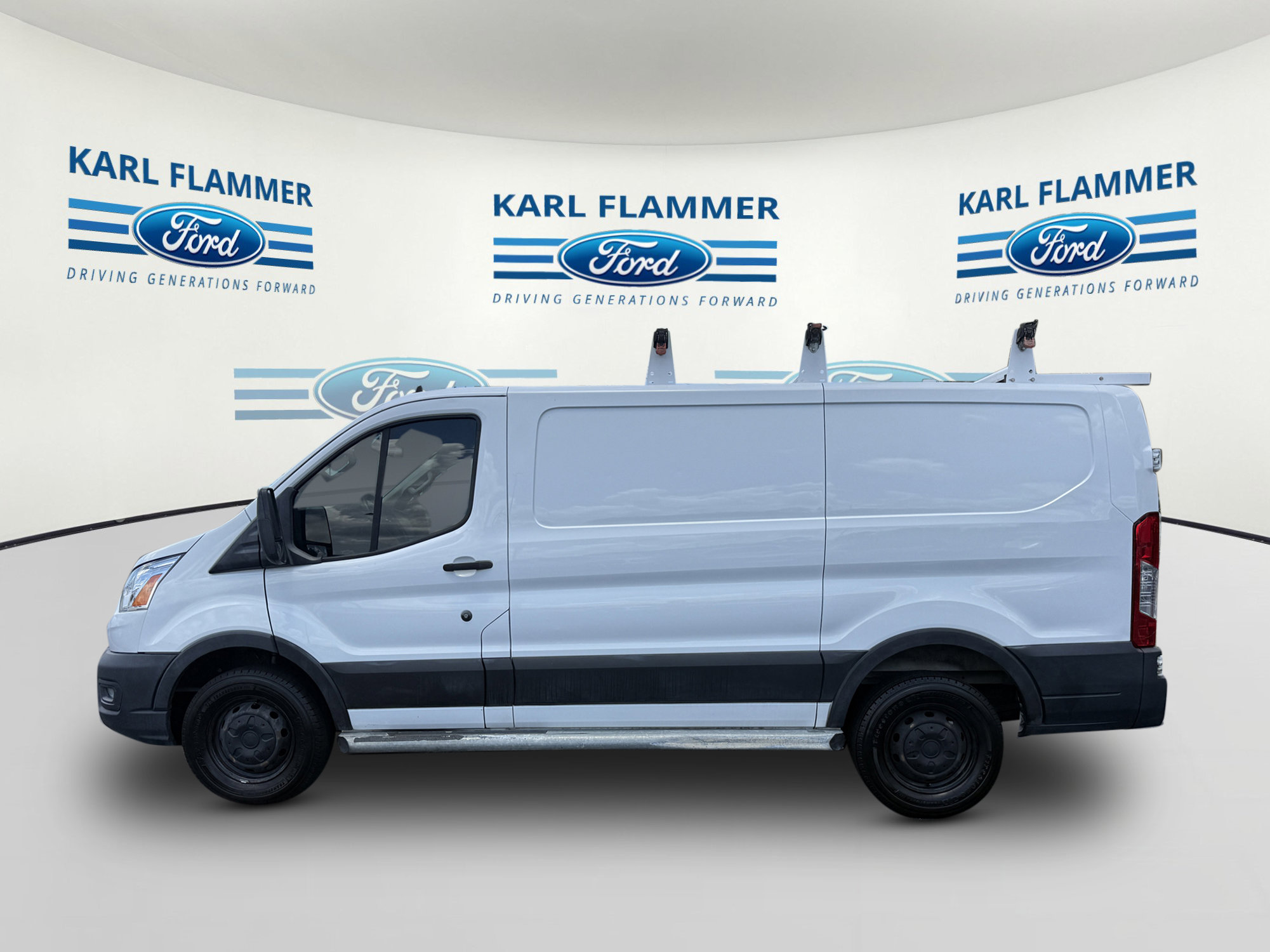 Certified 2021 Ford Transit 250 Low Roof w/ Exterior Upgrade Package RWD image 5