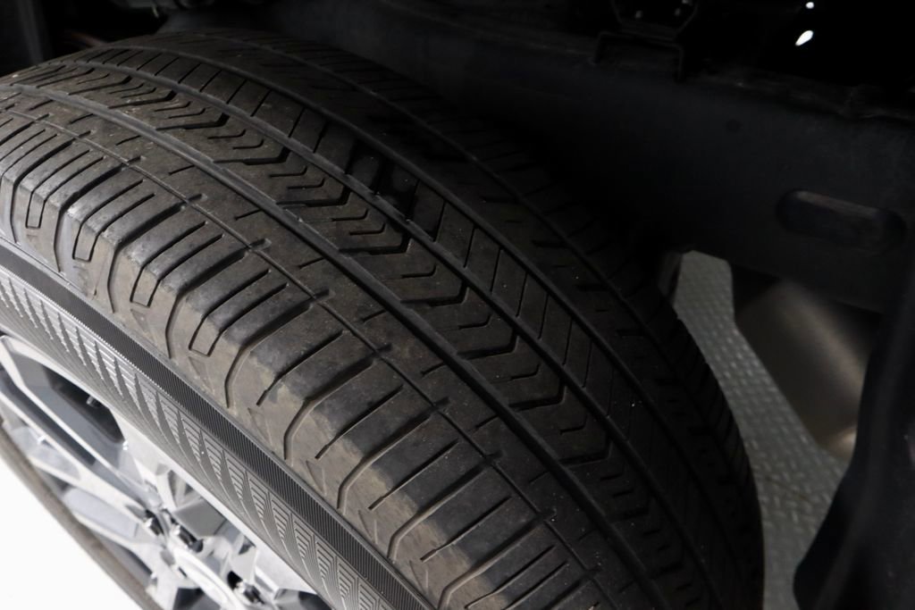 Used 2024 Toyota Tundra Platinum AWD/4WD image 21