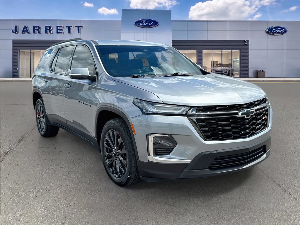 Used 2023 Chevrolet Traverse RS
