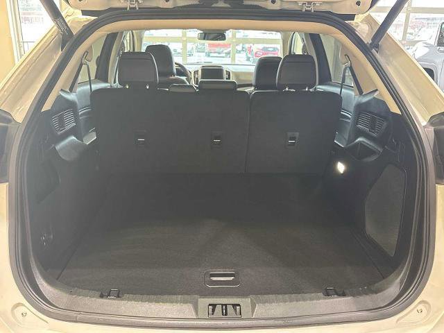 Certified 2022 Ford Edge Titanium w/ Class II Trailer Tow Package image 25