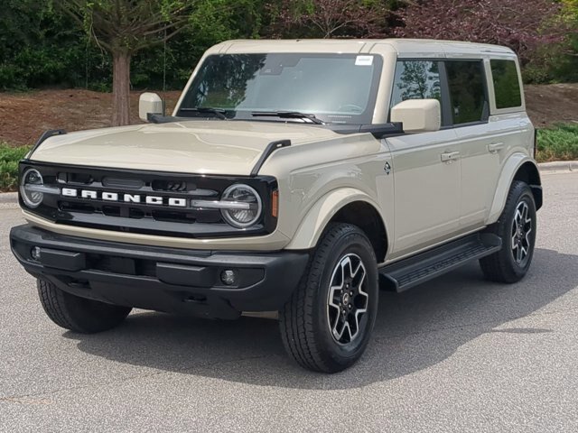 Certified 2025 Ford Bronco Outer Banks AWD/4WD image 8