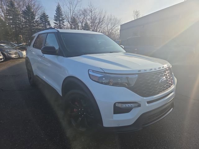 Certified 2024 Ford Explorer ST w/ Equipment Group 401A image 2