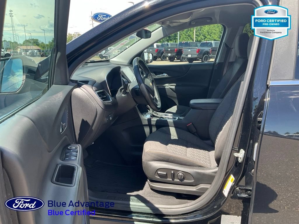 Used 2023 Chevrolet Equinox LT AWD/4WD image 16