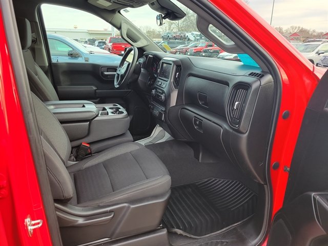 Used 2023 Chevrolet Silverado 1500 Custom AWD/4WD image 3