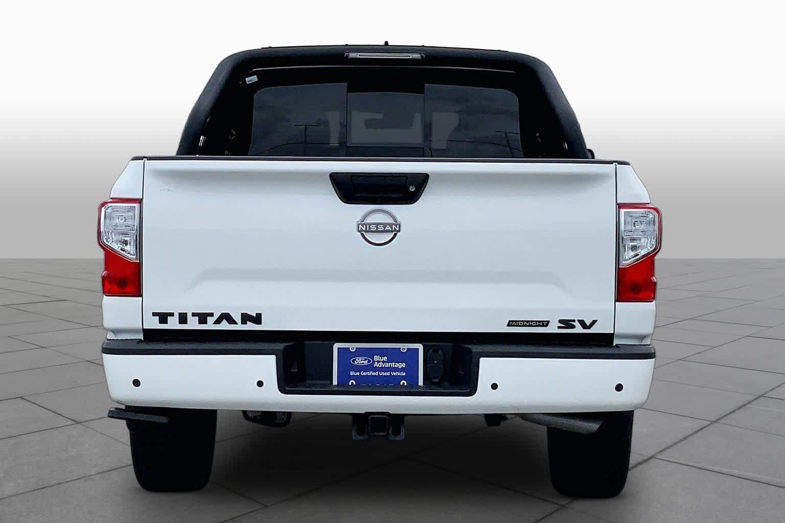 Used 2024 Nissan Titan SV RWD image 5