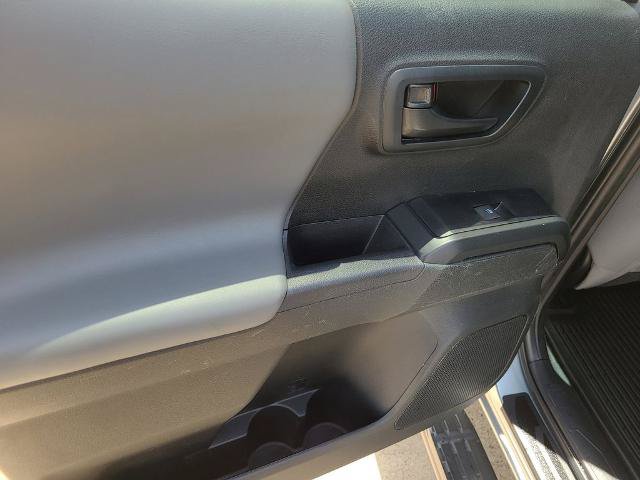 Used 2023 Toyota Tacoma SR AWD/4WD image 14