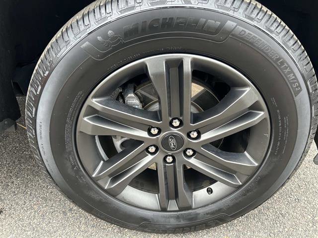 Certified 2022 Ford F150 XLT w/ Equipment Group 302A High image 17