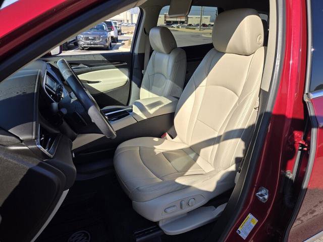 Used 2020 Buick Enclave Essence w/ Sound and Sites Package image 10