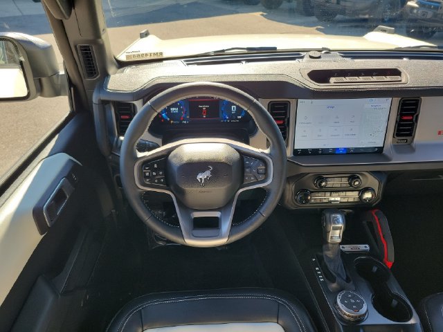 Certified 2026 Ford Bronco Outer Banks w/ Sasquatch Package AWD/4WD image 11