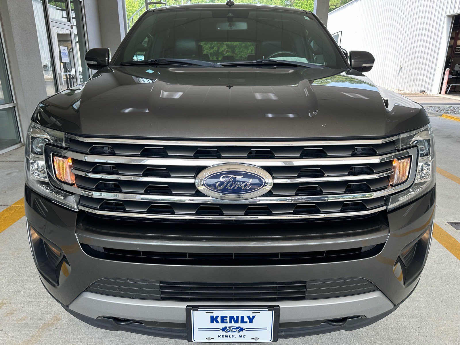 Certified 2020 Ford Expedition XLT w/ Equipment Group 202A AWD/4WD image 9