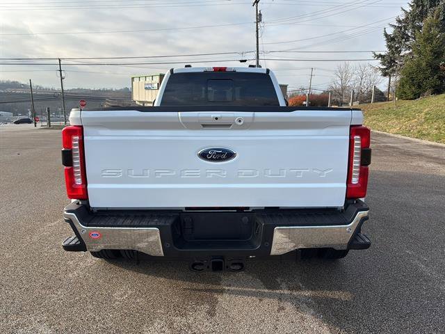 Certified 2024 Ford F350 Lariat w/ Lariat Ultimate Package image 4
