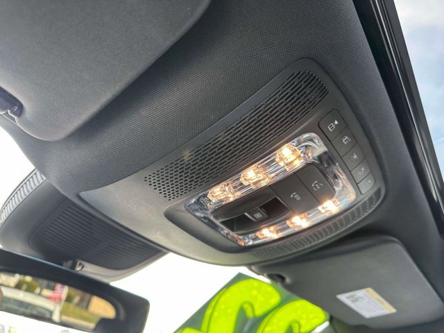 Used 2022 Mercedes-Benz GLE 350 4MATIC image 34