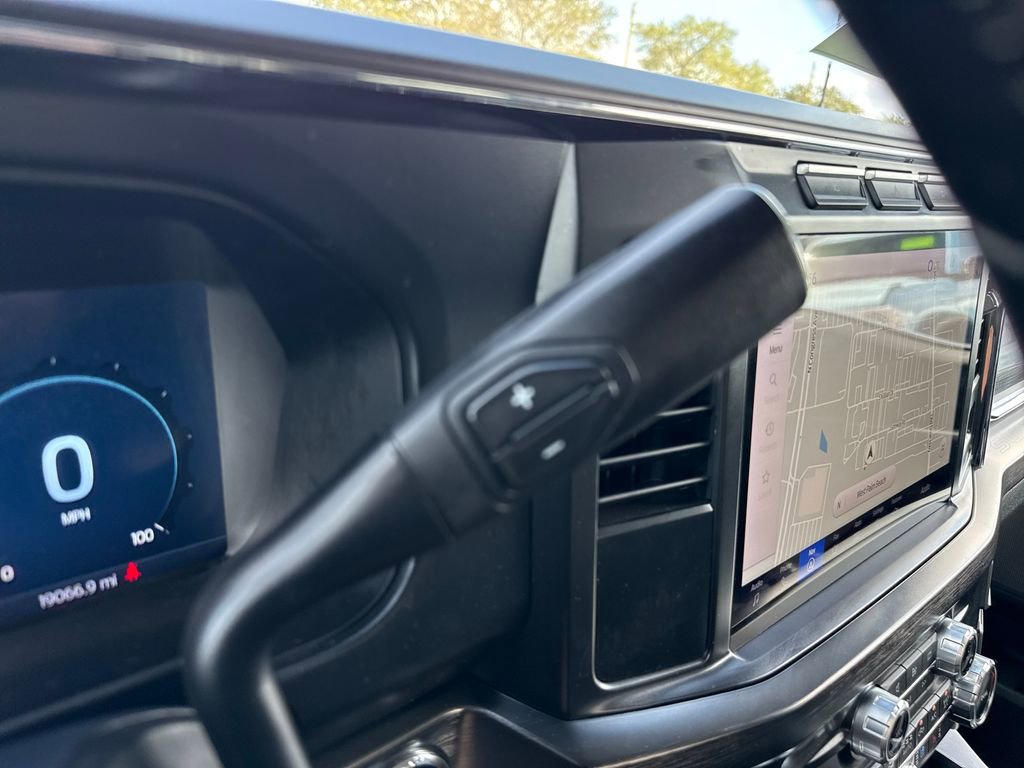 Certified 2024 Ford F250 Lariat w/ Chrome Package image 27