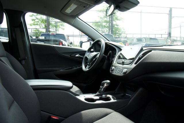 Used 2024 Chevrolet Malibu LT FWD image 27
