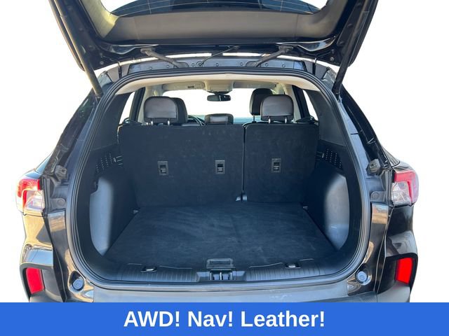 Certified 2022 Ford Escape Titanium AWD/4WD image 18