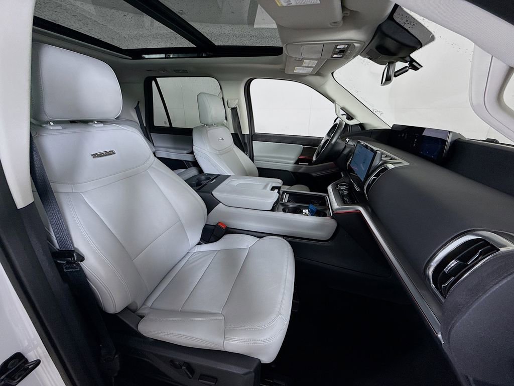 Certified 2025 Ford Expedition Max Platinum AWD/4WD image 31