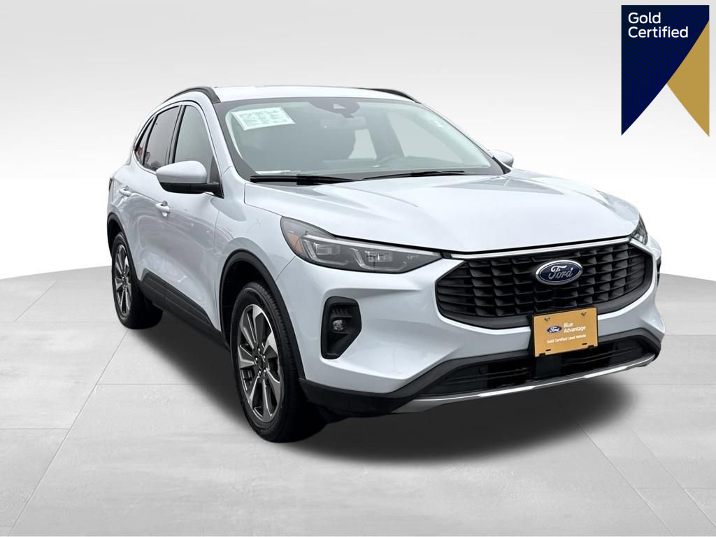 Certified 2025 Ford Escape Platinum image 1