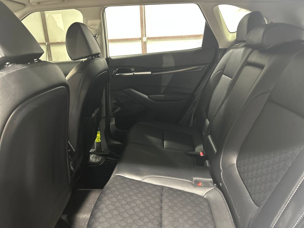 Used 2022 Kia Seltos EX image 16