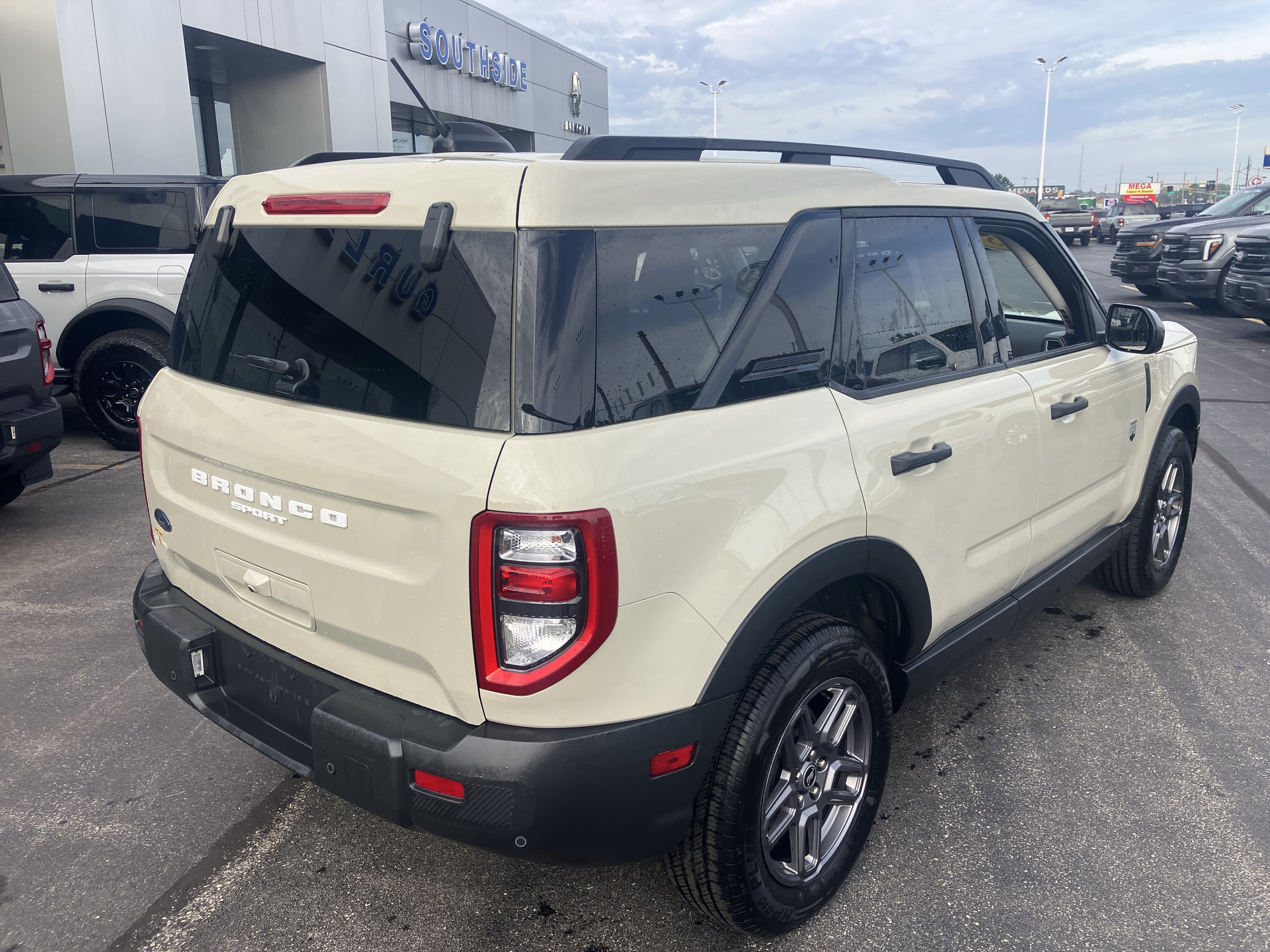 Certified 2025 Ford Bronco Sport Big Bend AWD/4WD image 7