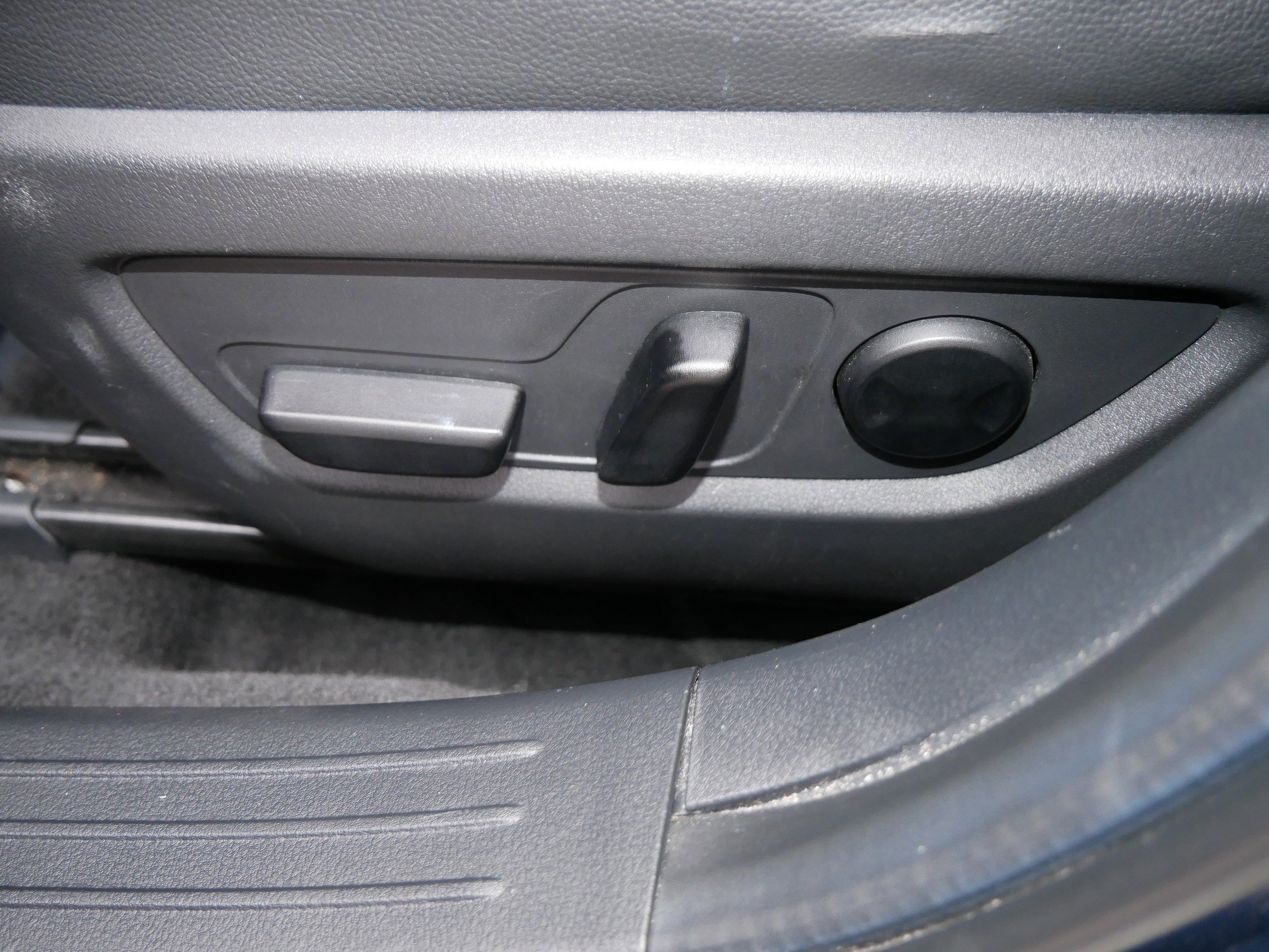 Used 2024 MAZDA CX-50 AWD 2.5 S w/ Preferred Package image 19