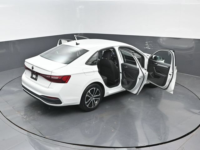 Used 2025 Volkswagen Jetta Sport FWD image 23