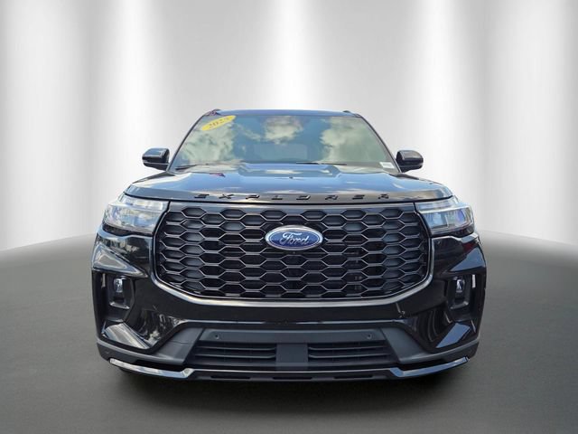 Certified 2025 Ford Explorer ST-Line AWD/4WD image 8