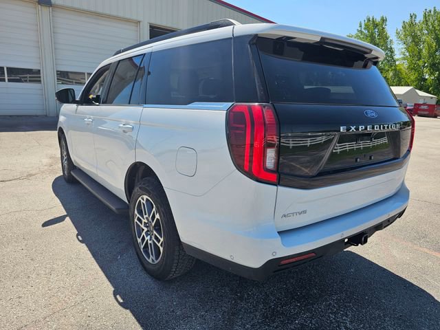 Certified 2025 Ford Expedition Active AWD/4WD image 5