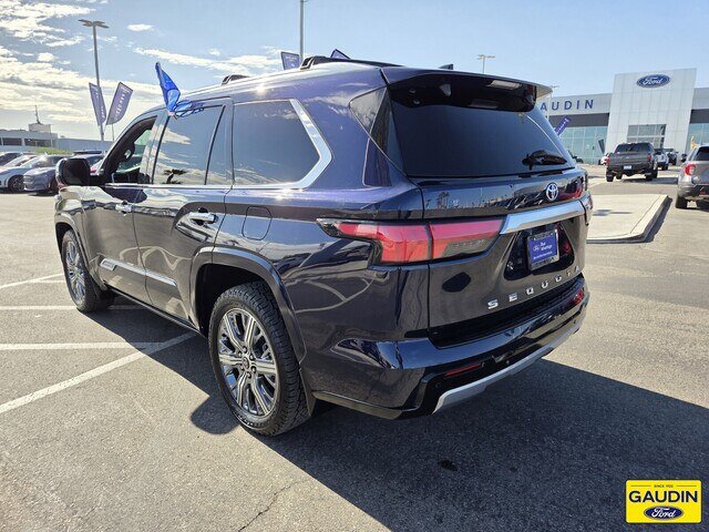 Used 2023 Toyota Sequoia Capstone AWD/4WD image 5