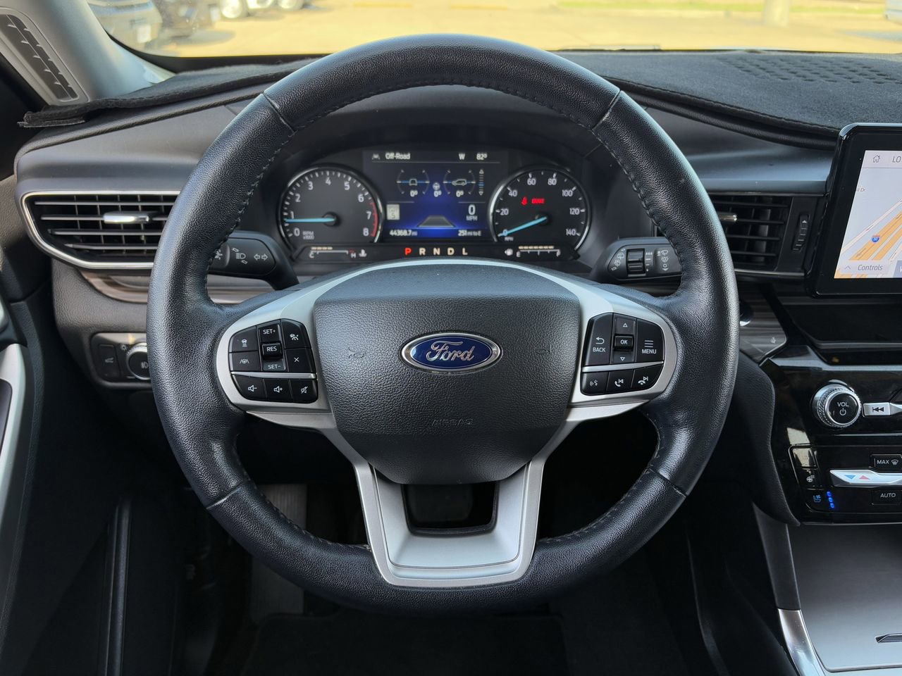 Certified 2022 Ford Explorer Limited RWD image 14